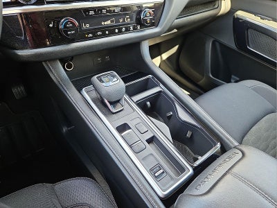 2025 Nissan Pathfinder SV FWD