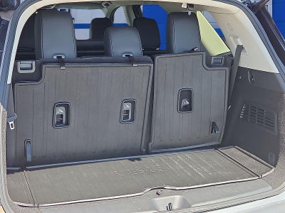 2024 Nissan Pathfinder Platinum FWD