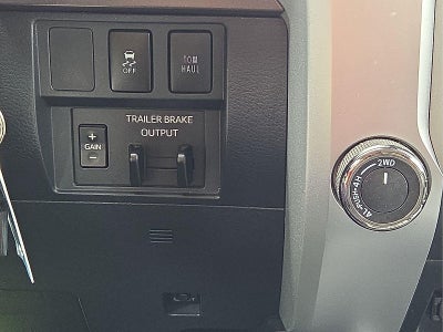 2018 Toyota Tundra SR5 5.7L V8