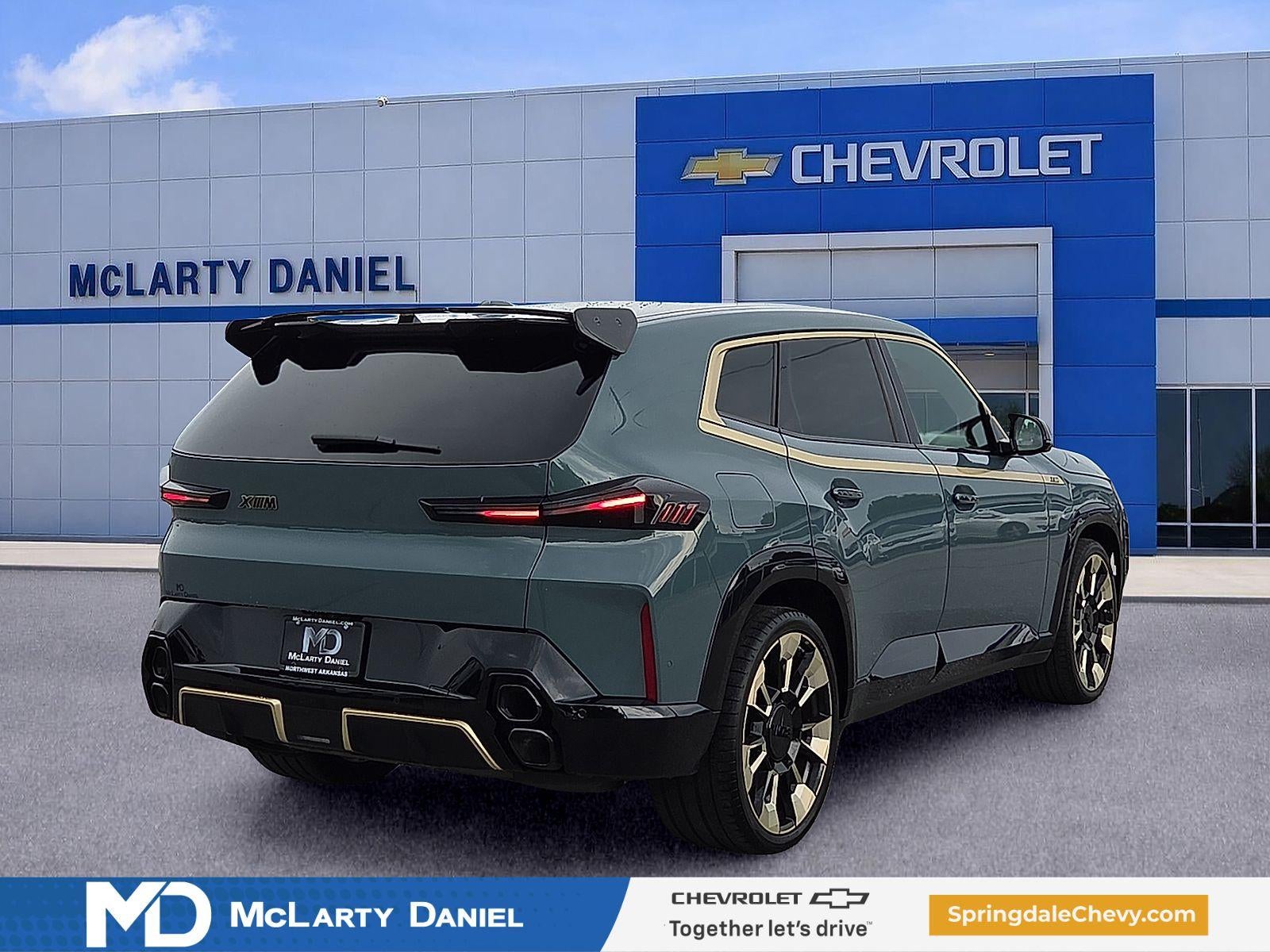2023 BMW XM Base