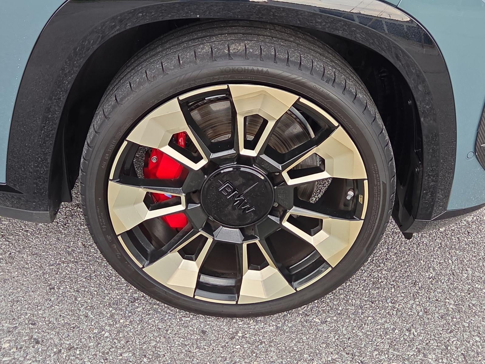 2023 BMW XM Base
