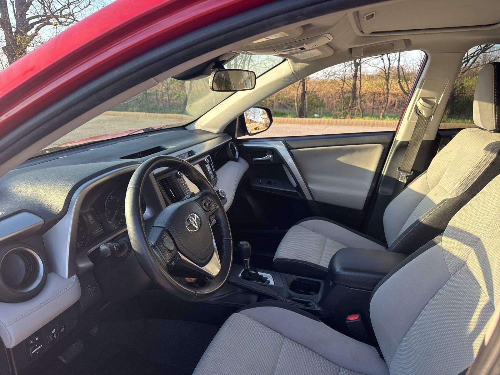 2017 Toyota RAV4 XLE