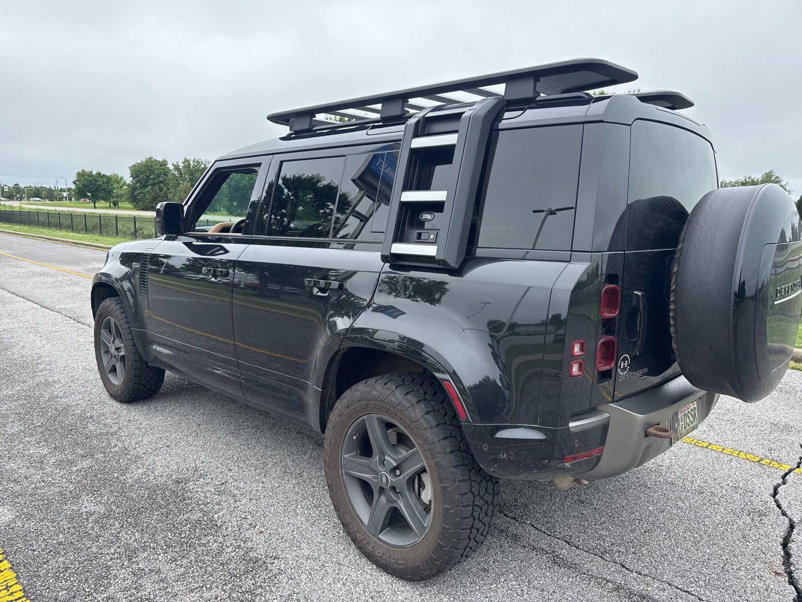2023 Land Rover Defender 110 X-Dynamic SE