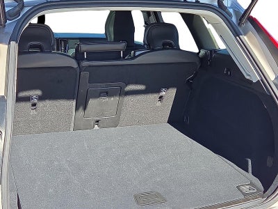 2025 Volvo XC60 Plus