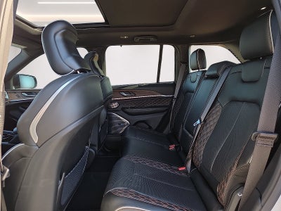 2023 Jeep Grand Cherokee Summit