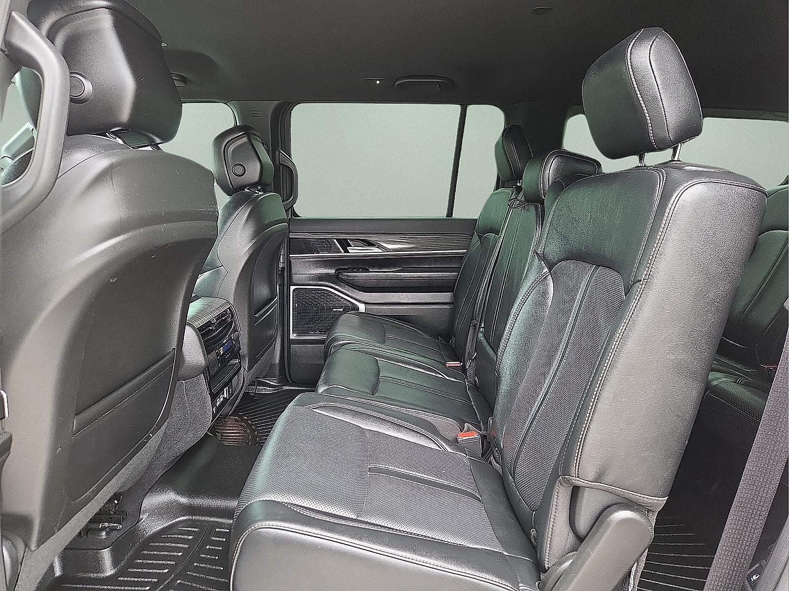 2023 Jeep Wagoneer Series III