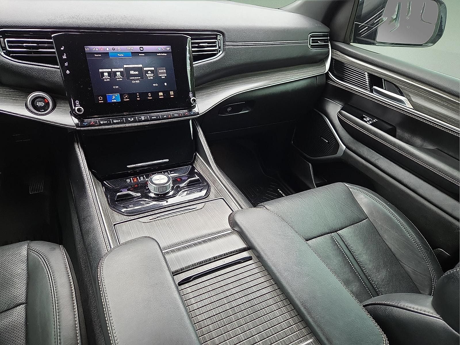 2023 Jeep Wagoneer Series III
