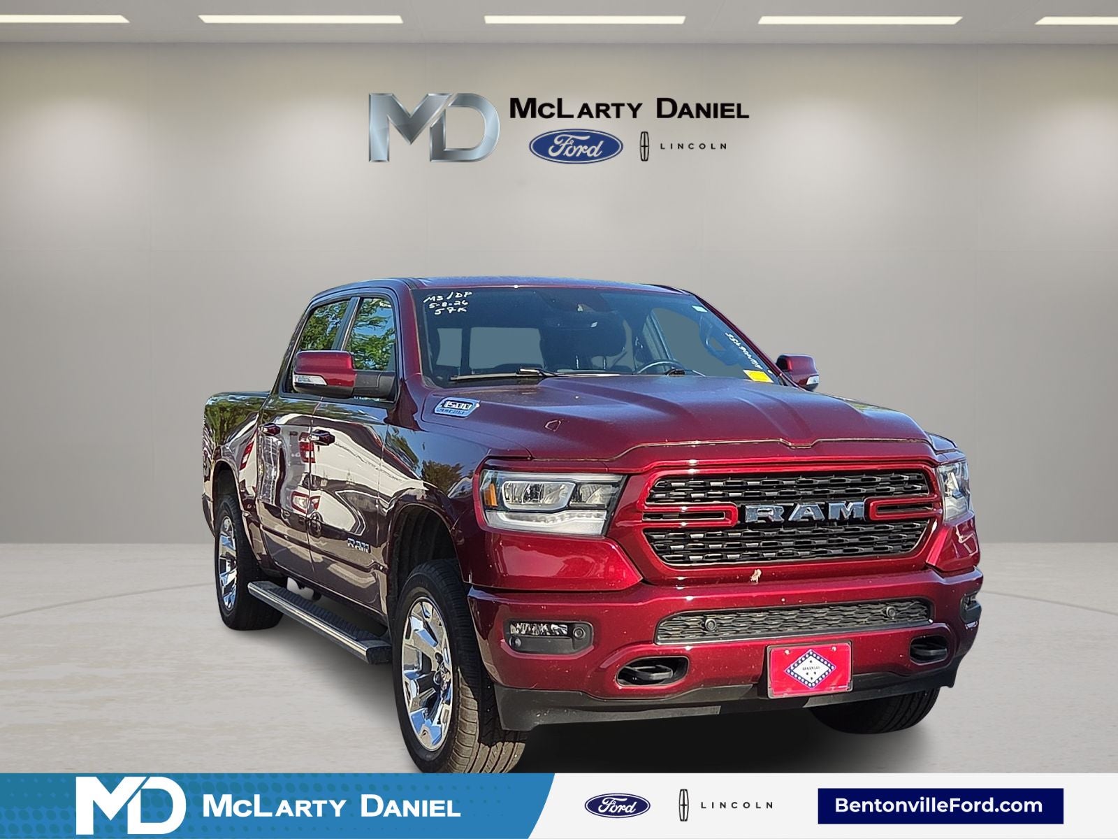 2022 RAM 1500 Big Horn/Lone Star 4x4 Crew Cab 5'7's photo