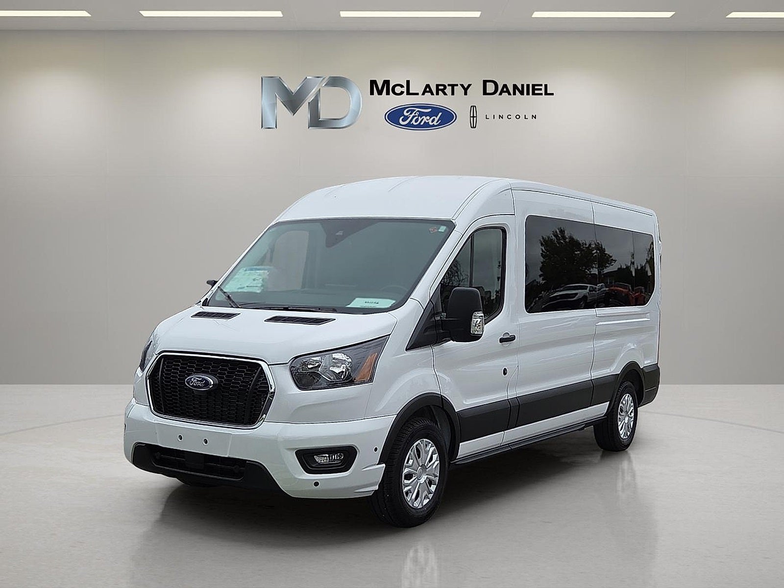 2025 Ford Transit-350 XLT