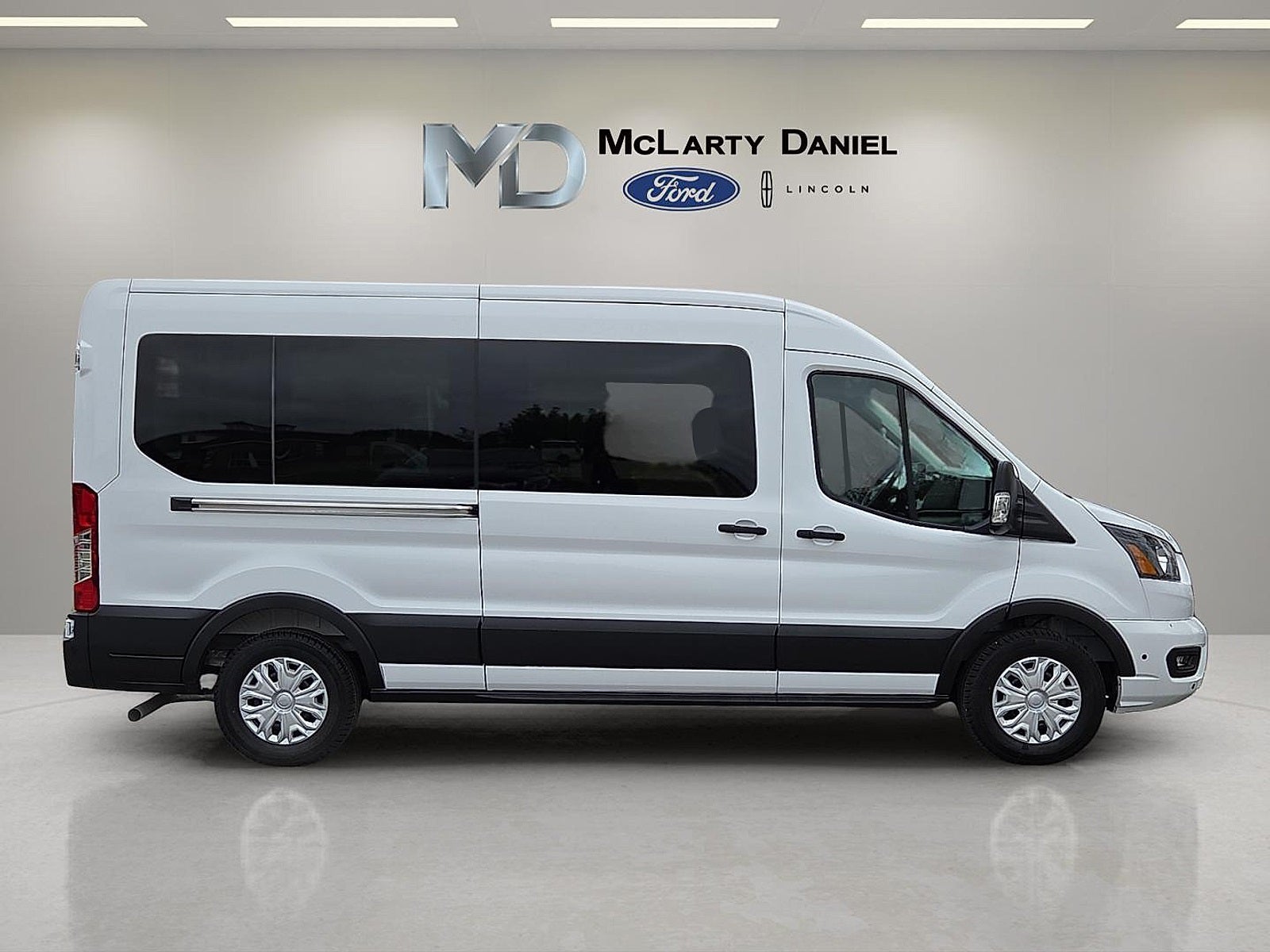 2025 Ford Transit-350 XLT