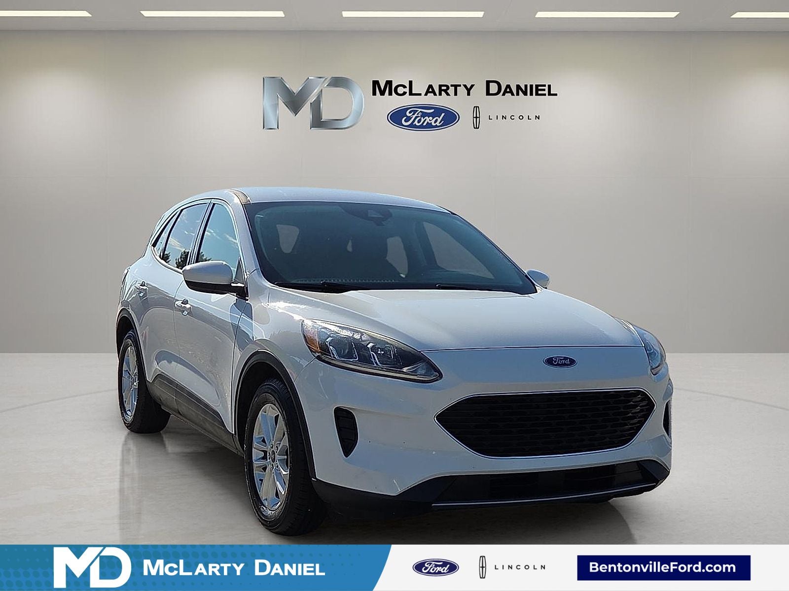 2020 Ford Escape SE FWD's photo