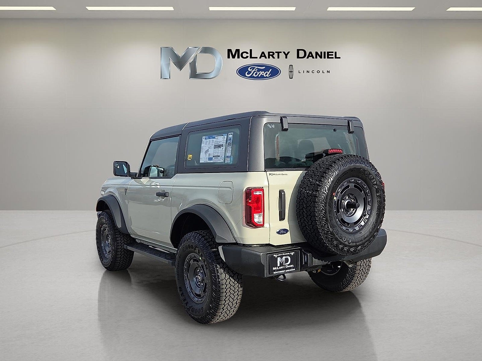 2025 Ford Bronco Base