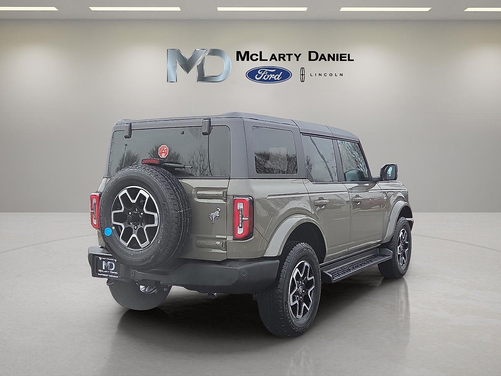 2025 Ford Bronco Outer Banks