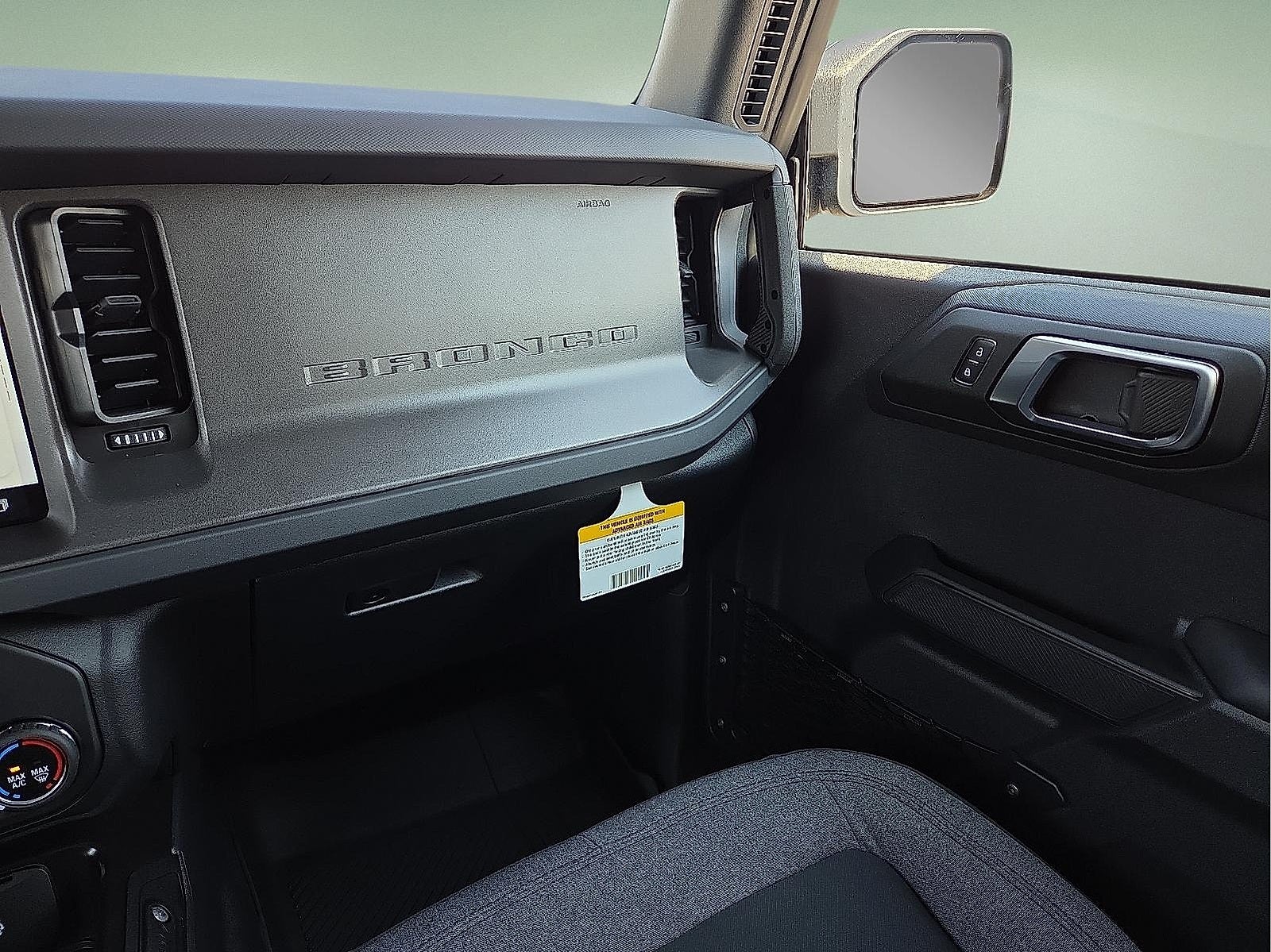 2025 Ford Bronco Base