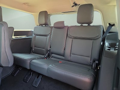 2027 Ford Expedition Active
