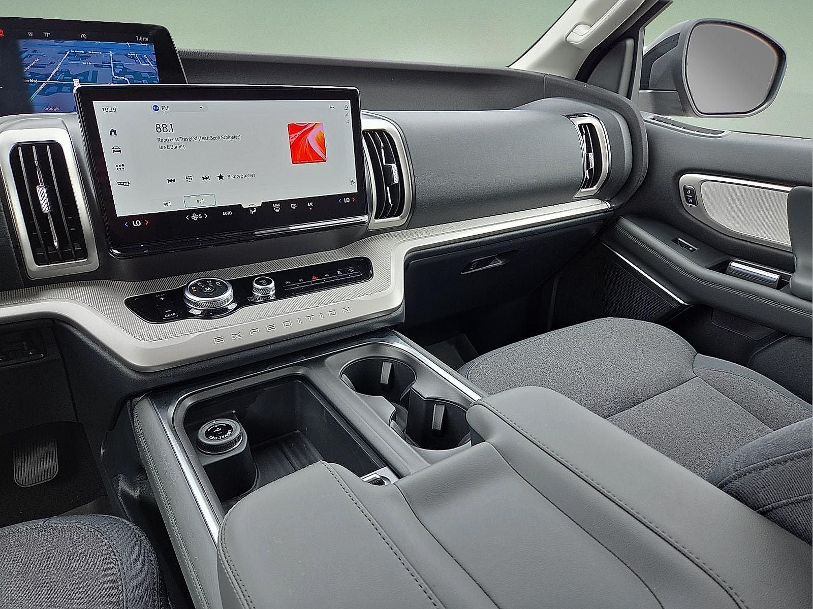 2027 Ford Expedition Active