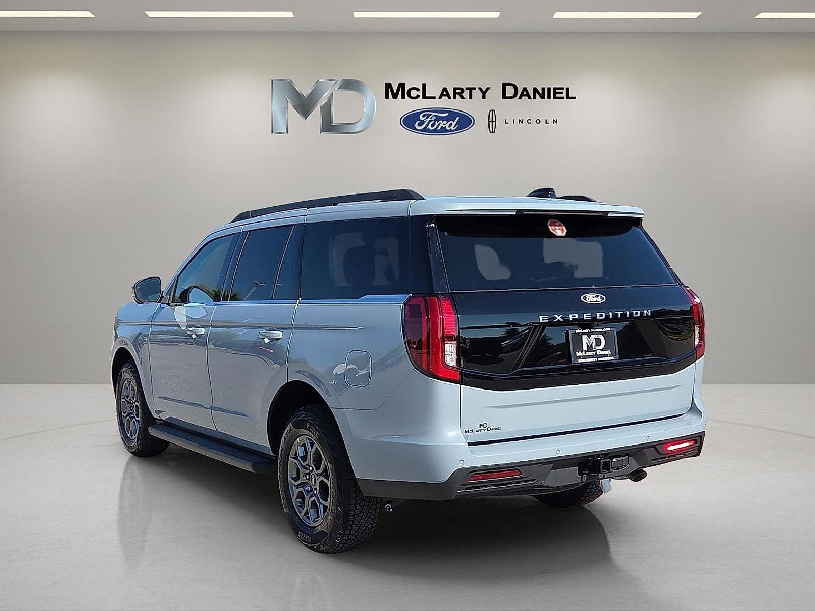 2027 Ford Expedition Active