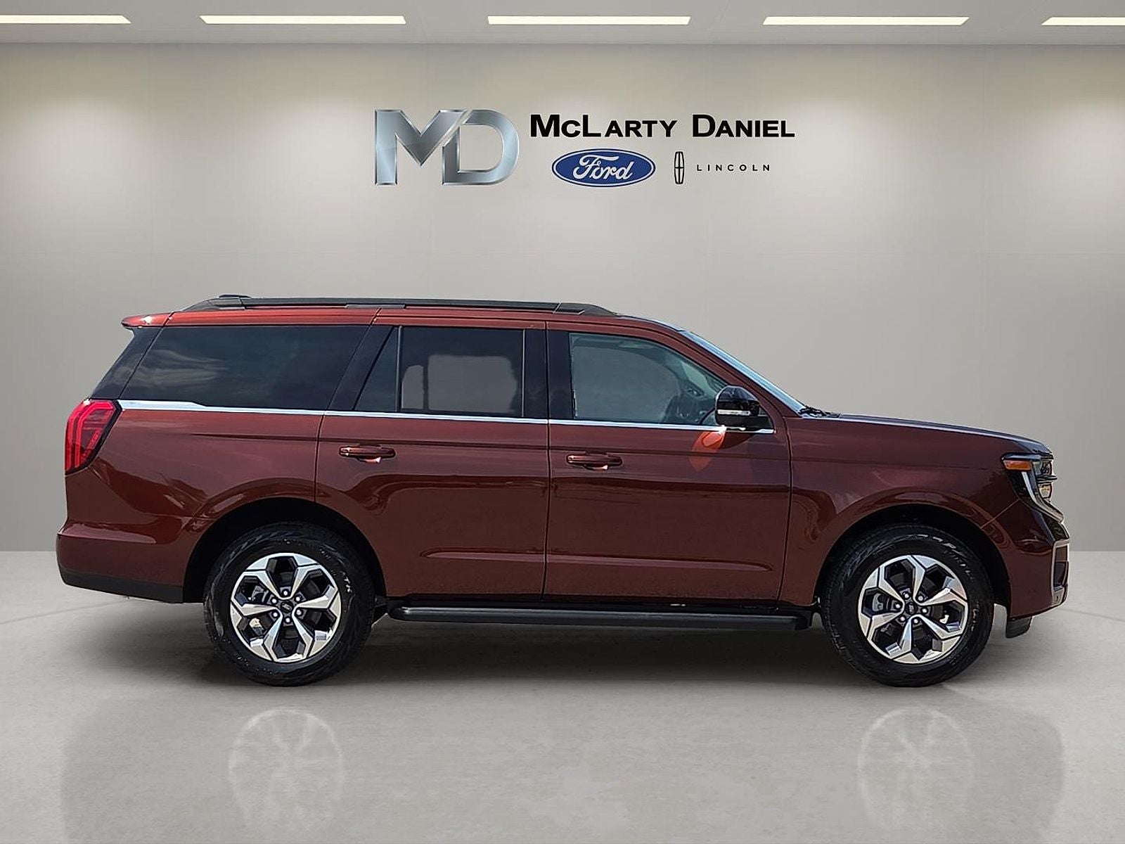 2027 Ford Expedition Active