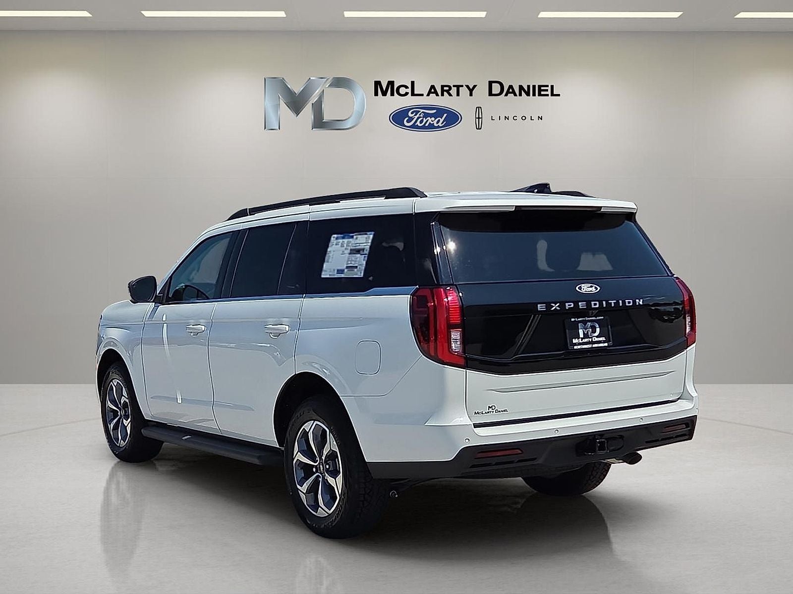 2027 Ford Expedition Active