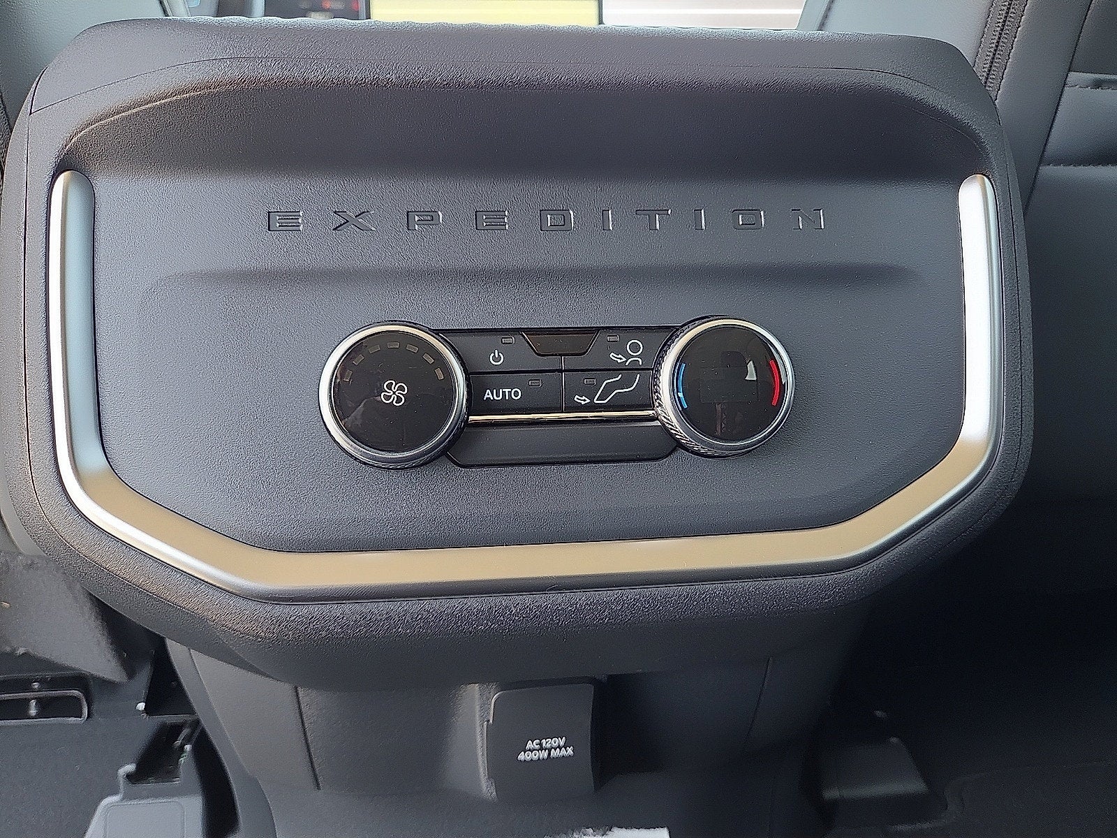 2027 Ford Expedition Active