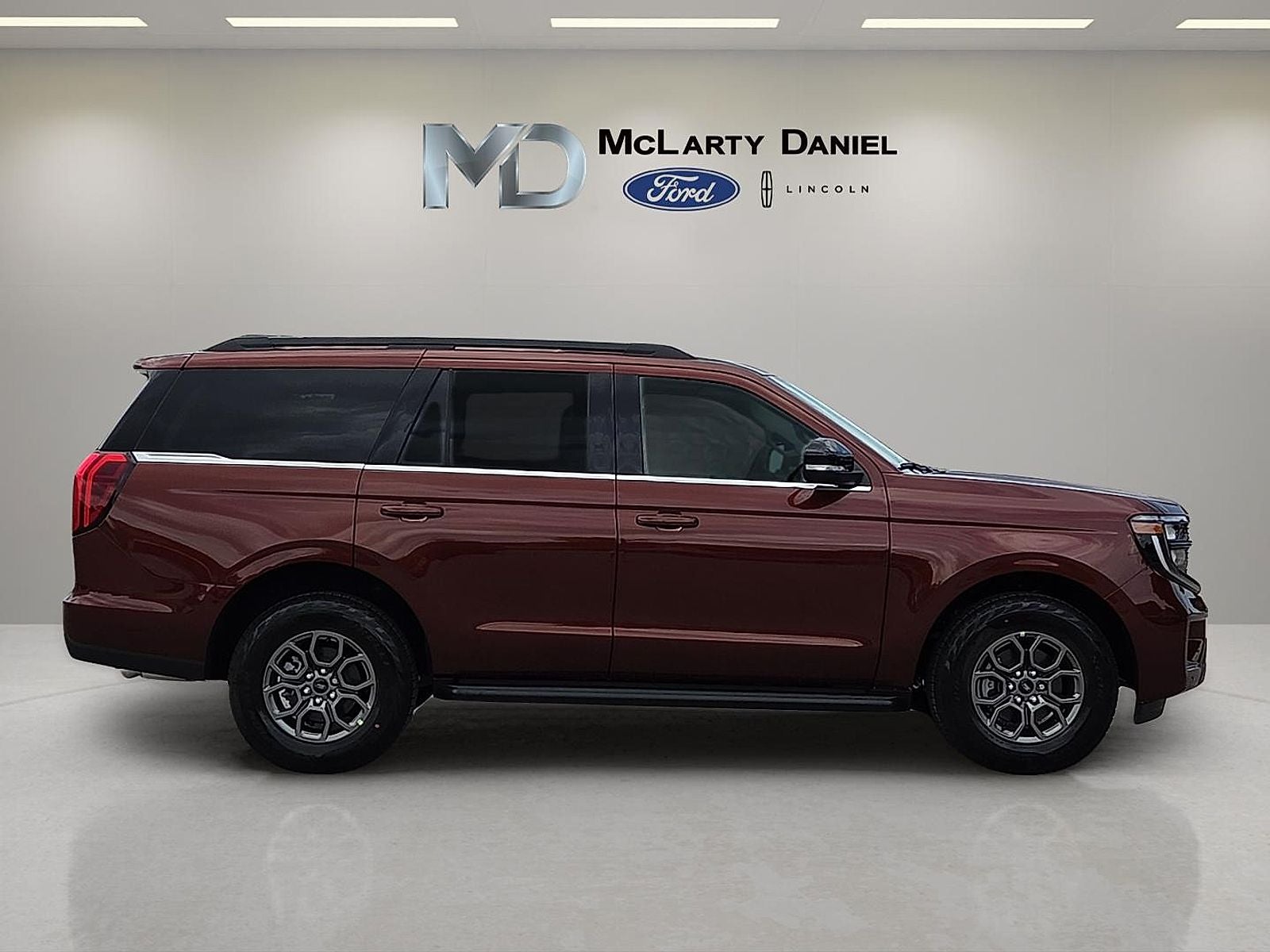2027 Ford Expedition Active