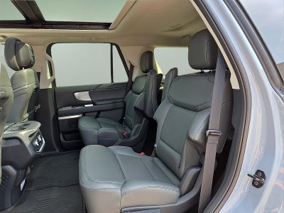 2027 Ford Expedition Active
