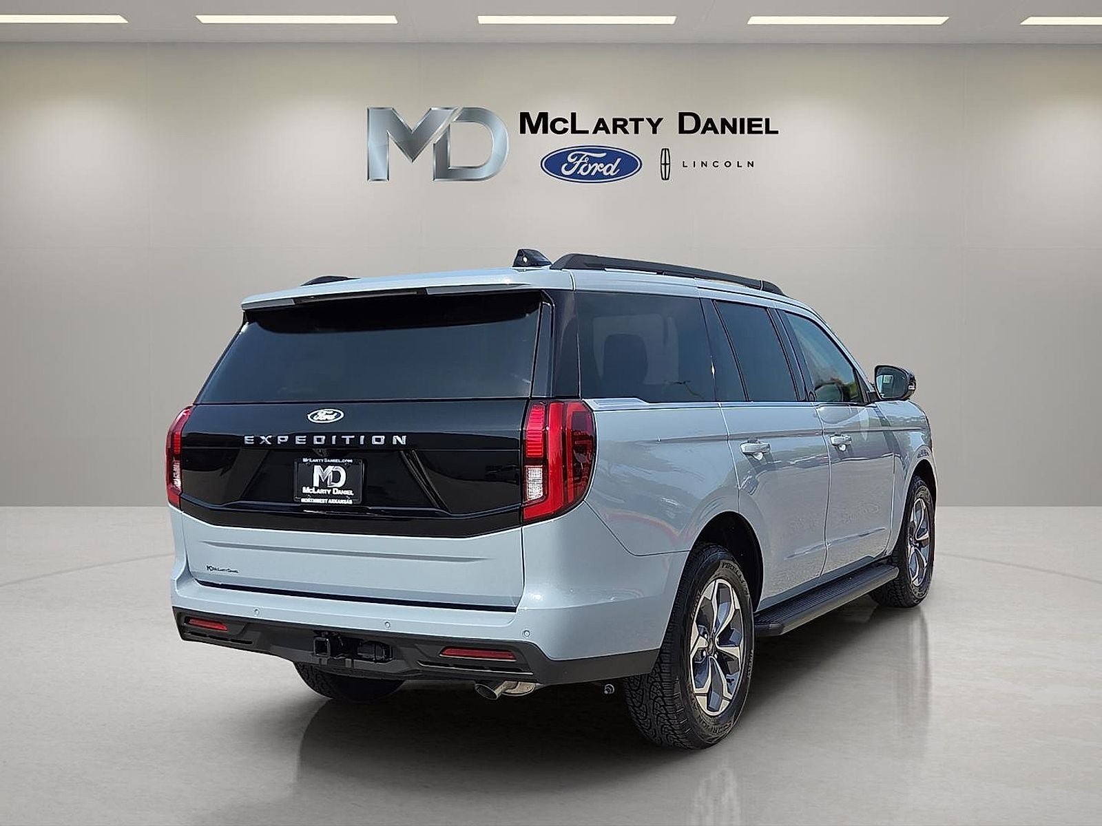 2027 Ford Expedition Active