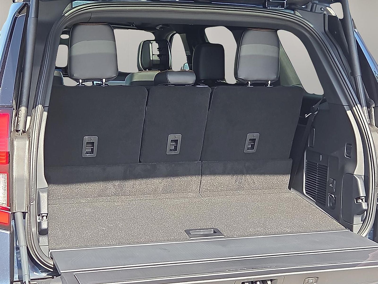 2027 Ford Expedition Tremor
