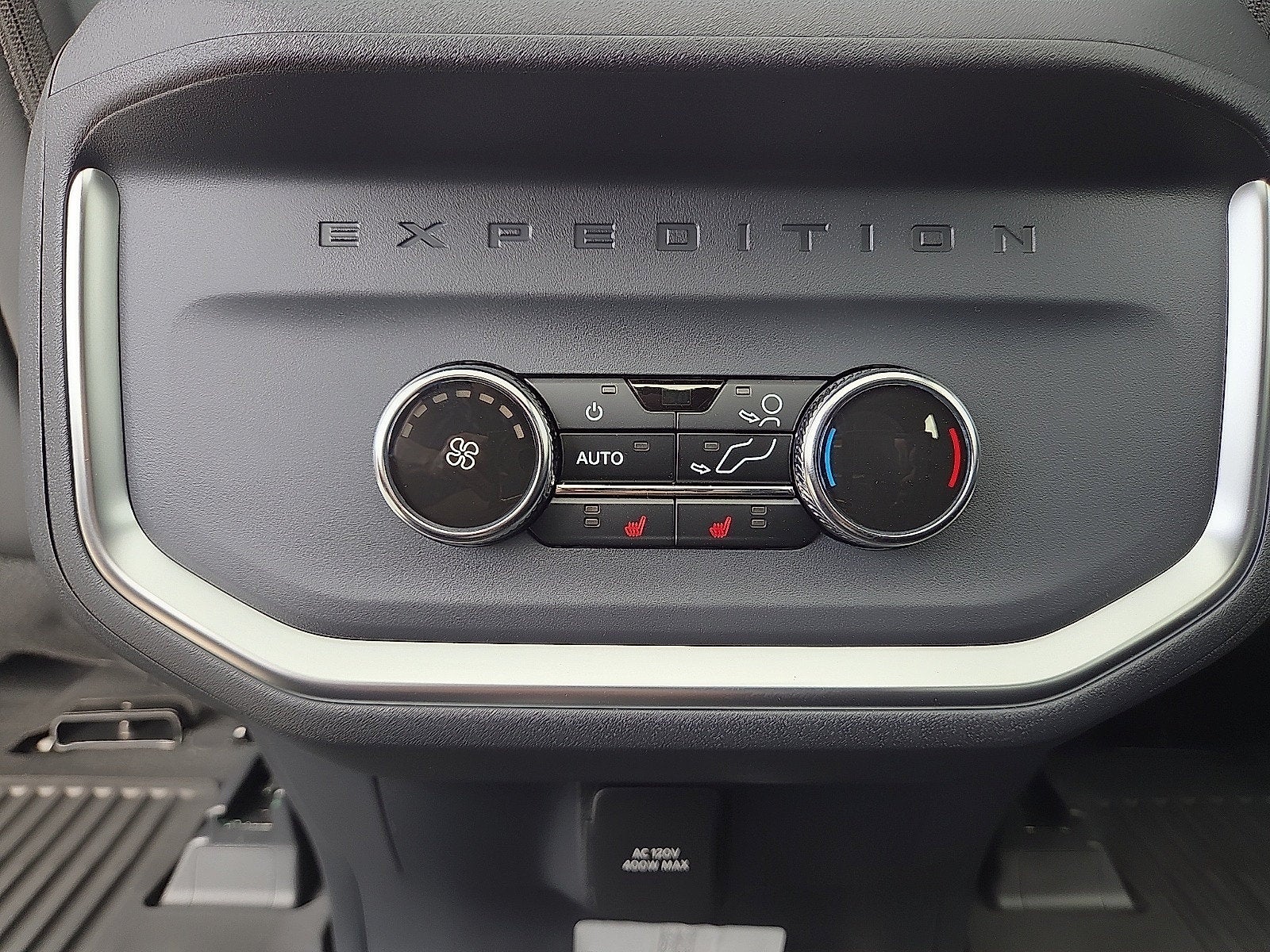 2027 Ford Expedition Tremor