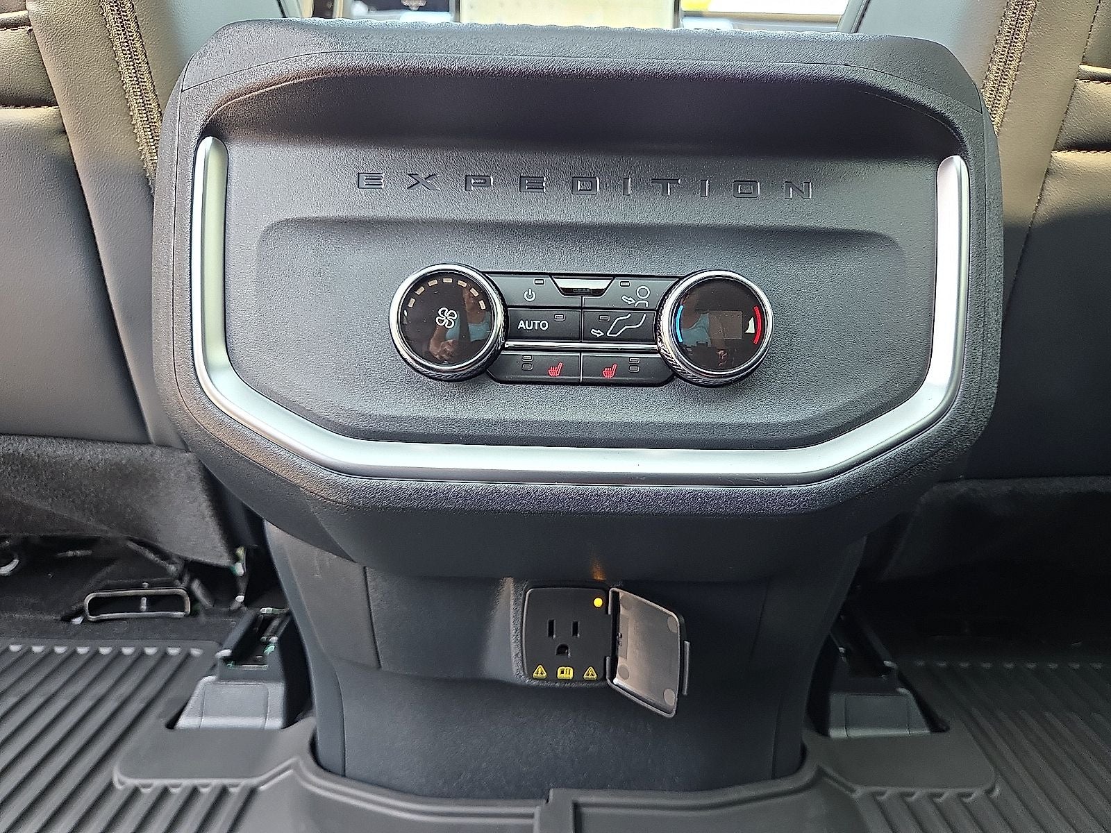 2027 Ford Expedition Tremor