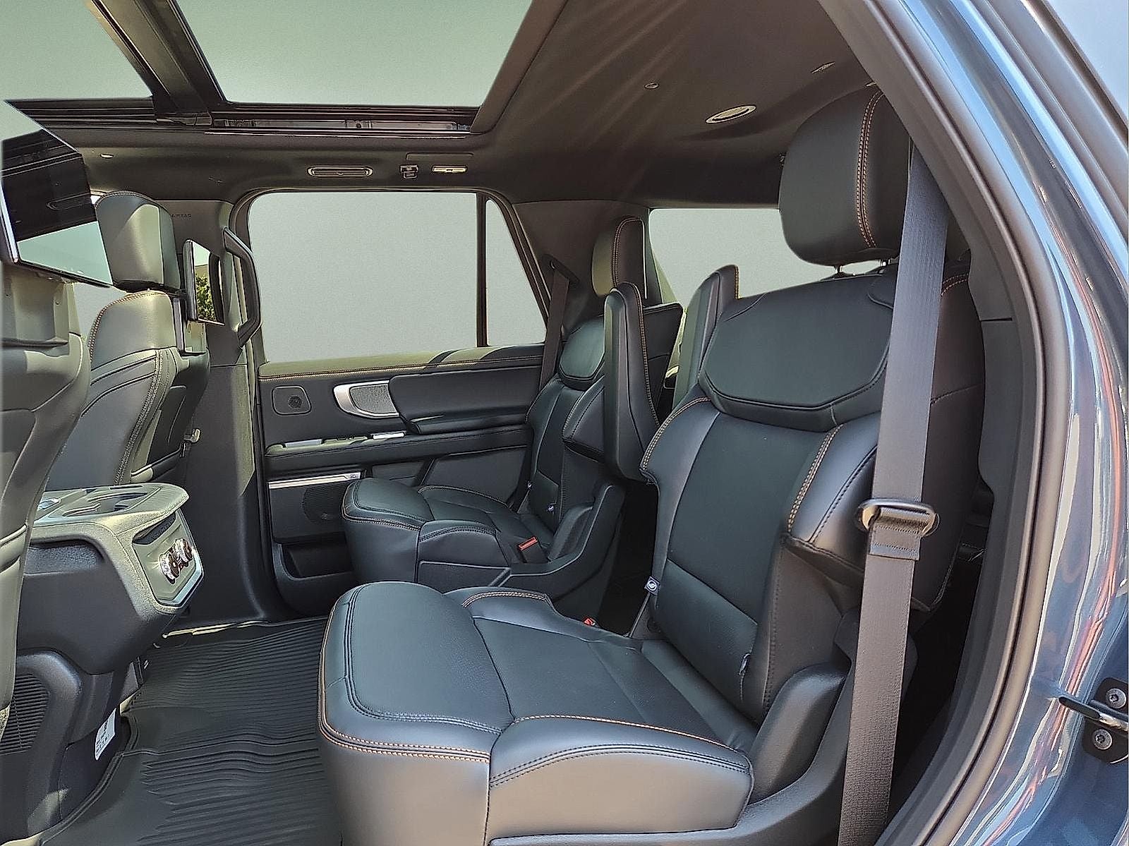 2027 Ford Expedition Tremor