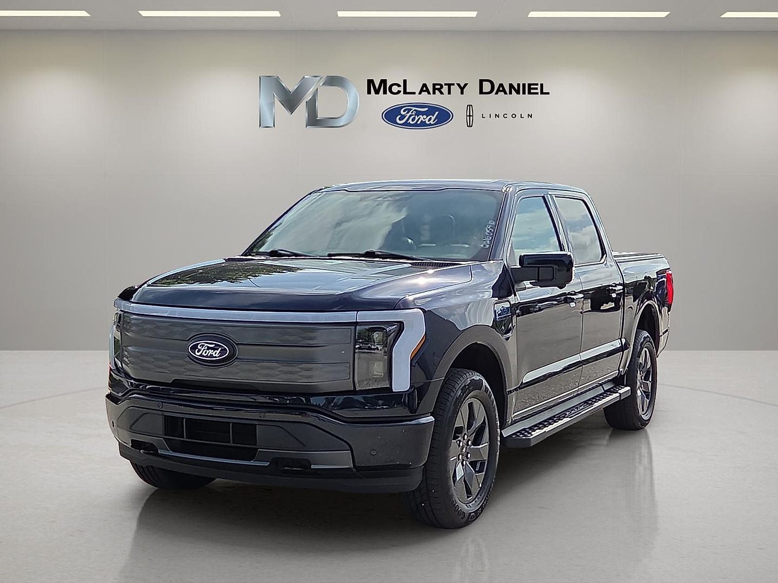 2025 Ford F-150 Lightning Lariat