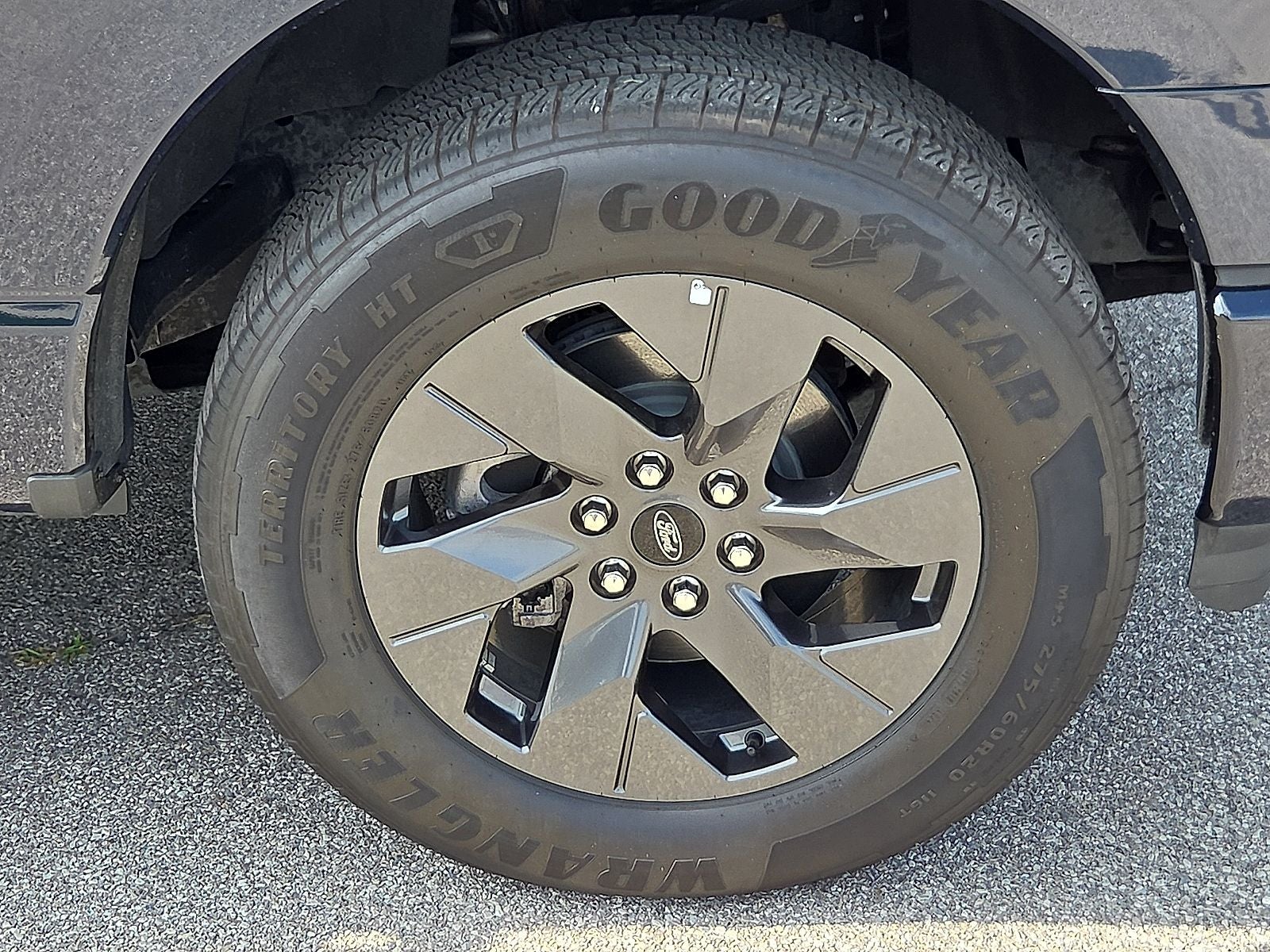 2025 Ford F-150 Lightning Lariat