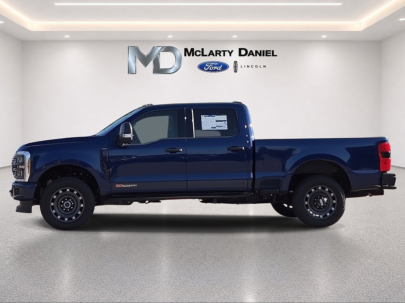 2027 Ford F-250SD XLT