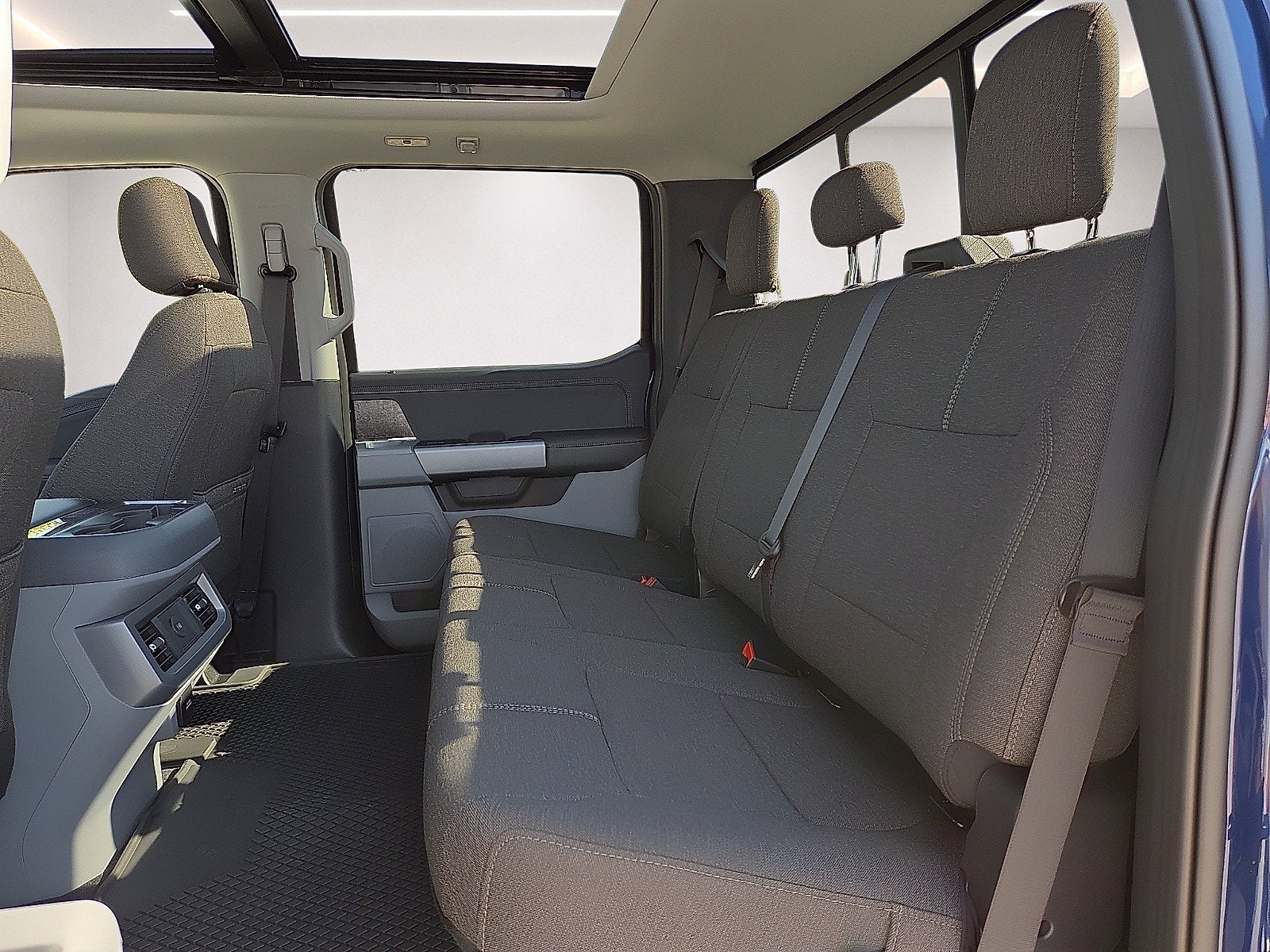 2027 Ford F-250SD XLT