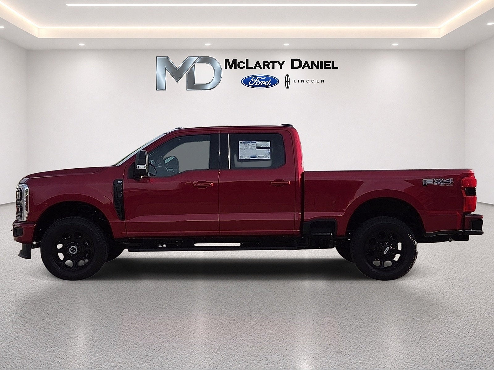 2027 Ford F-250SD XLT