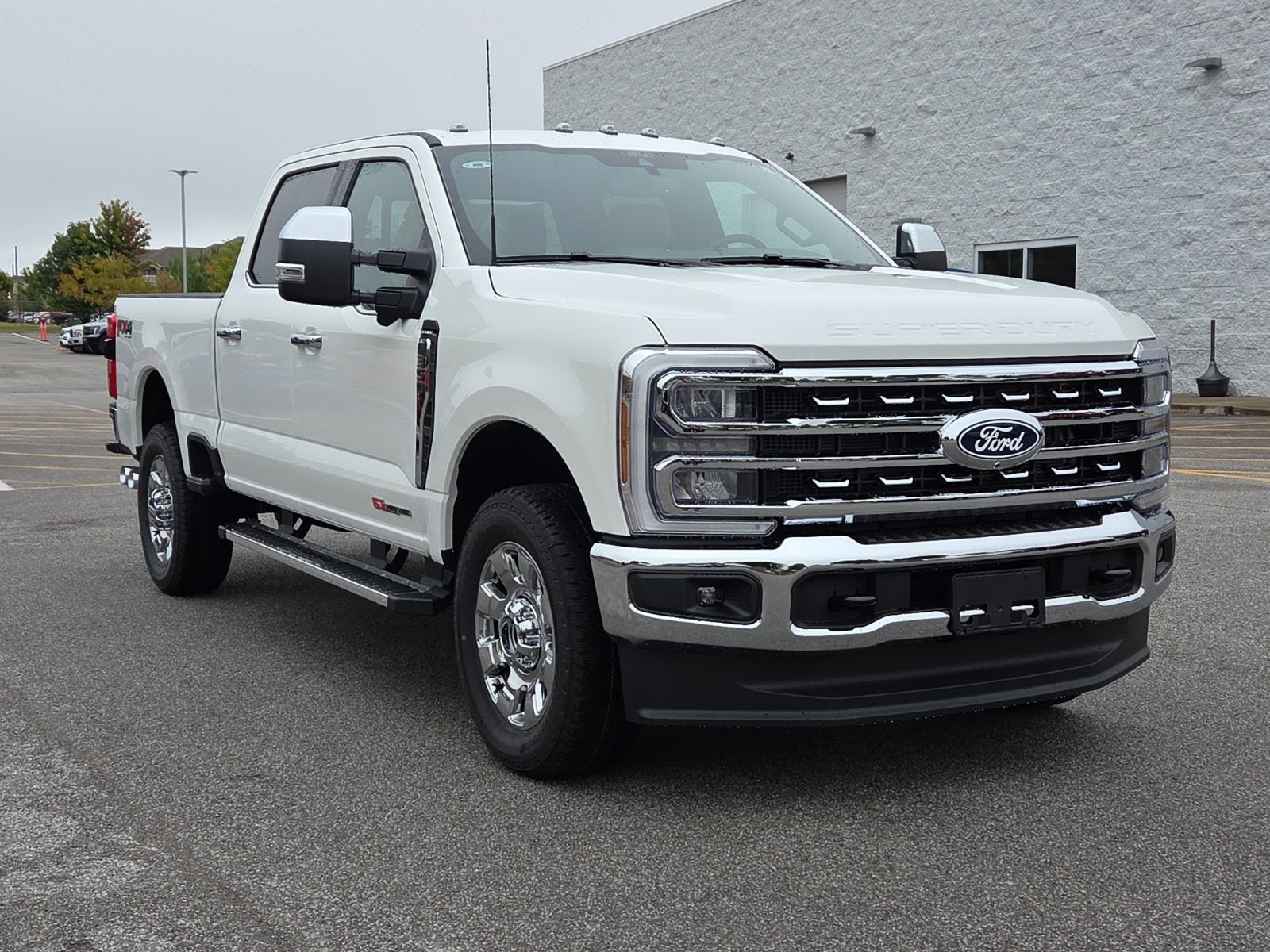 2027 Ford F-350SD Lariat