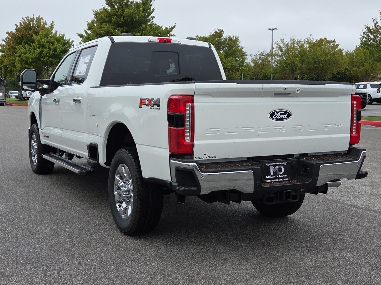 2027 Ford F-350SD Lariat