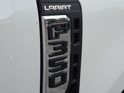 2027 Ford F-350SD Lariat