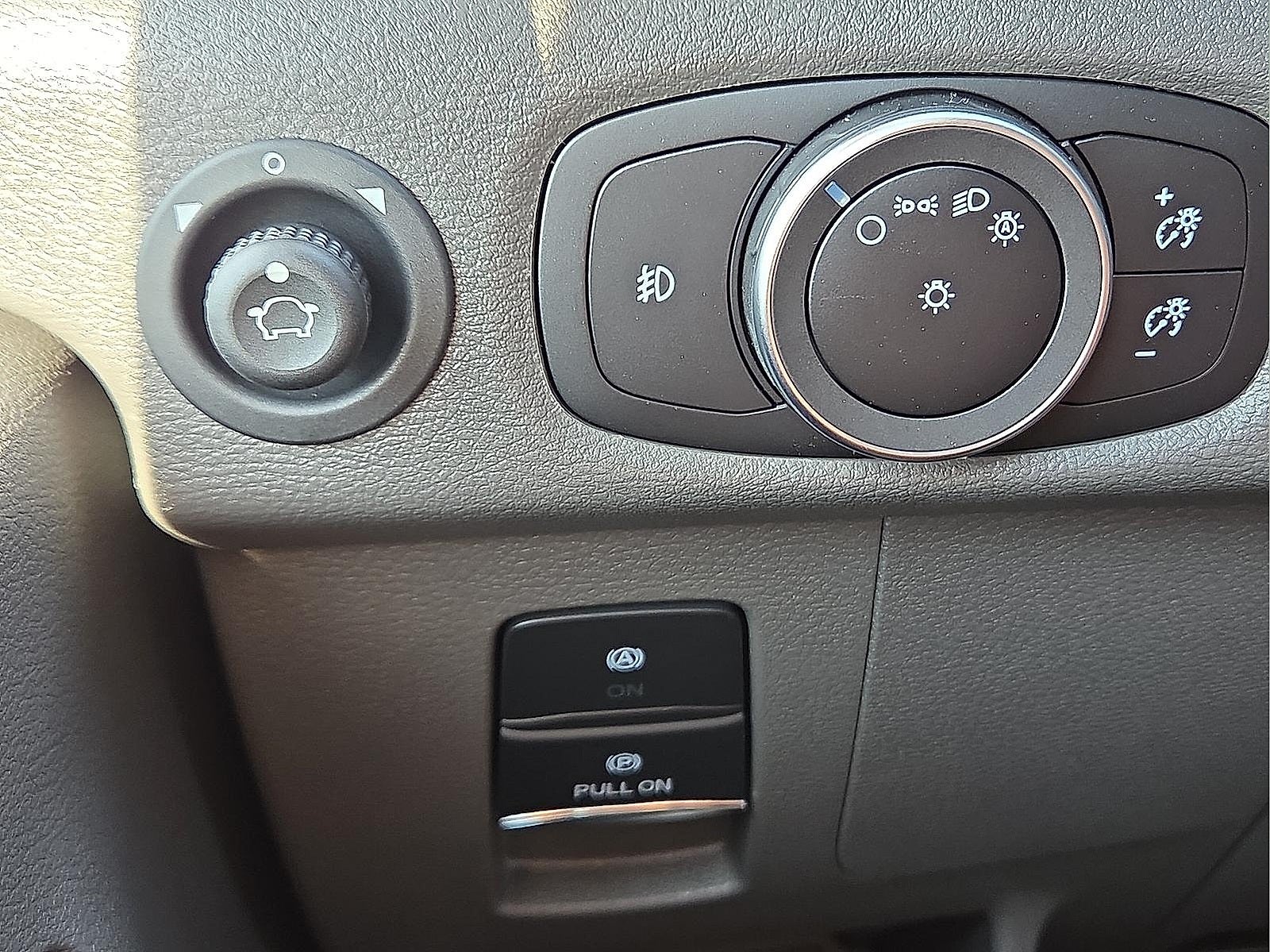 2025 Ford Transit-150 Base