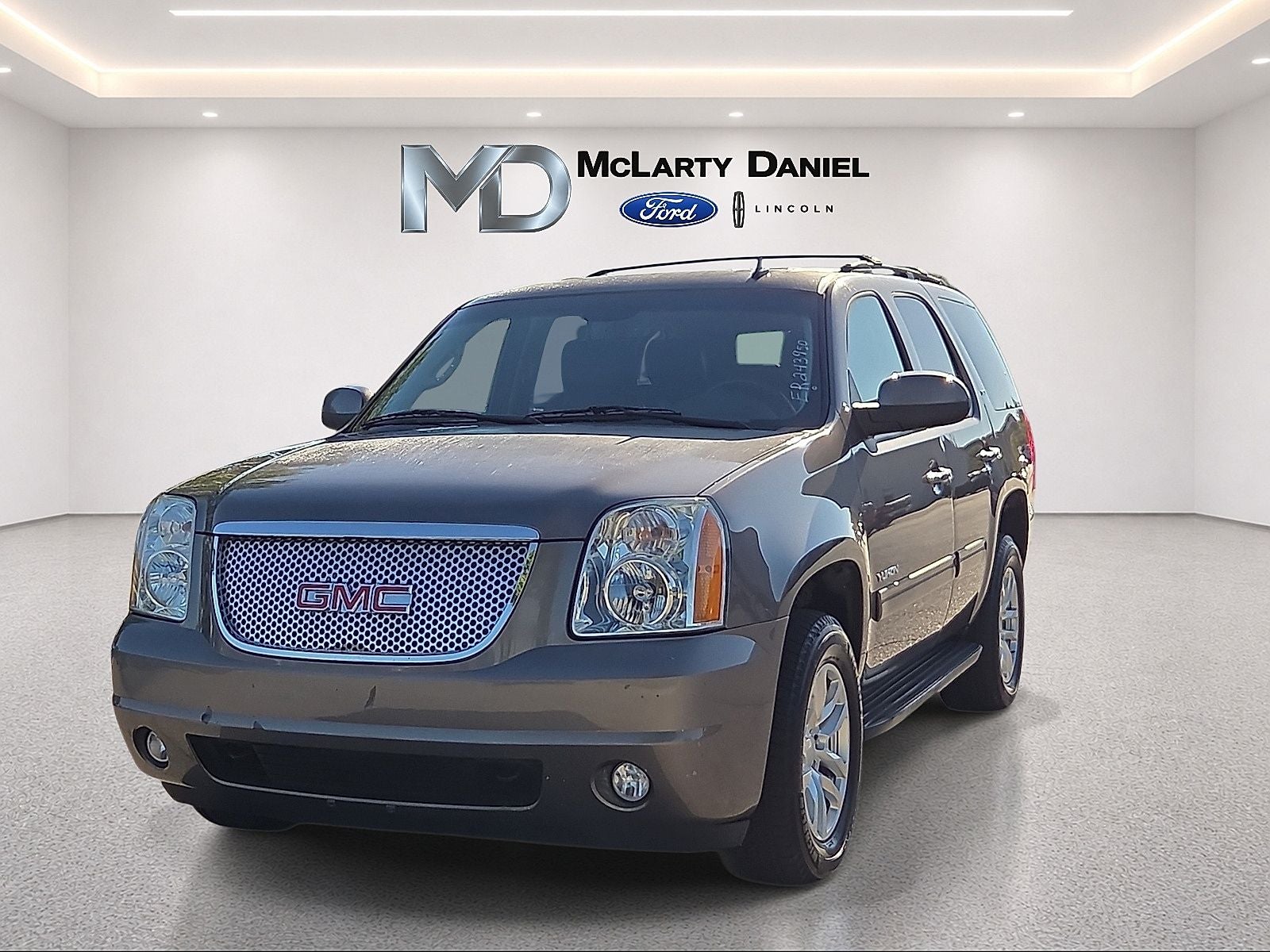 Used 2014 GMC Yukon SLT with VIN 1GKS2CE08ER243950 for sale in Bentonville, AR