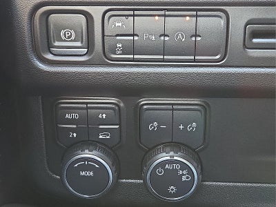 2024 Chevrolet Suburban LS