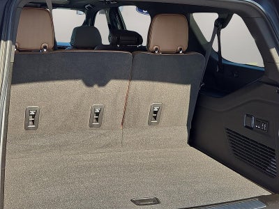 2022 Chevrolet Suburban High Country