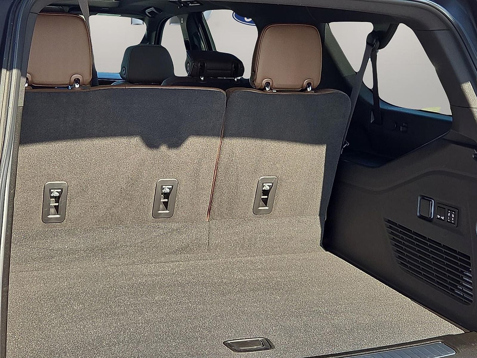 2022 Chevrolet Suburban High Country