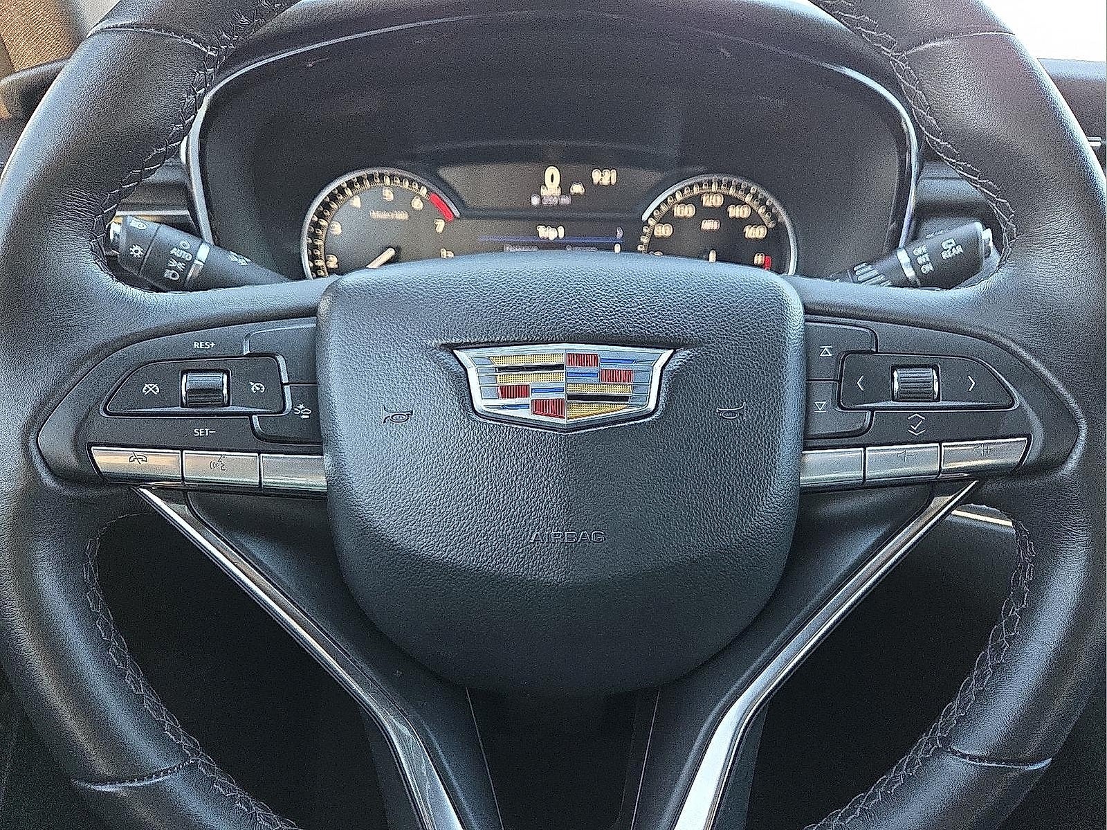 2024 Cadillac XT6 Luxury