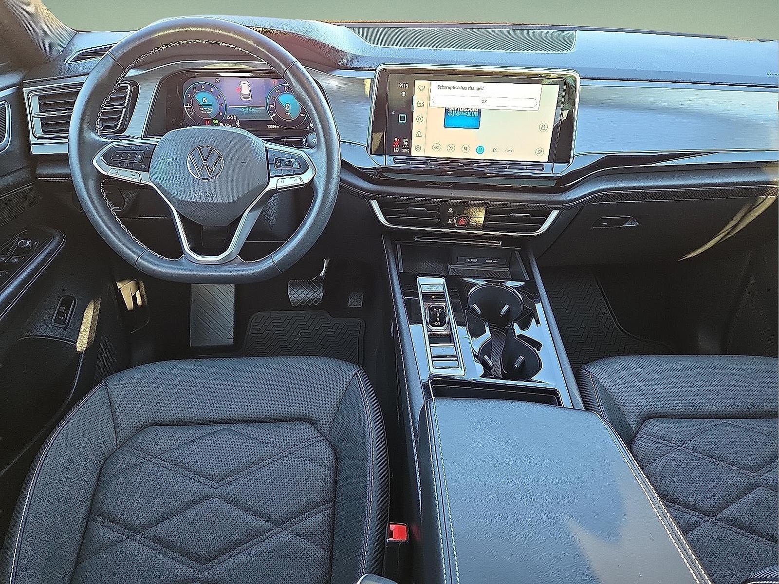 2024 Volkswagen Atlas Cross Sport 2.0T SE w/Technology