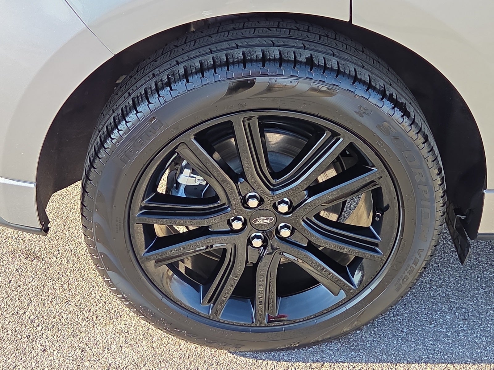 2024 Ford Edge ST Line