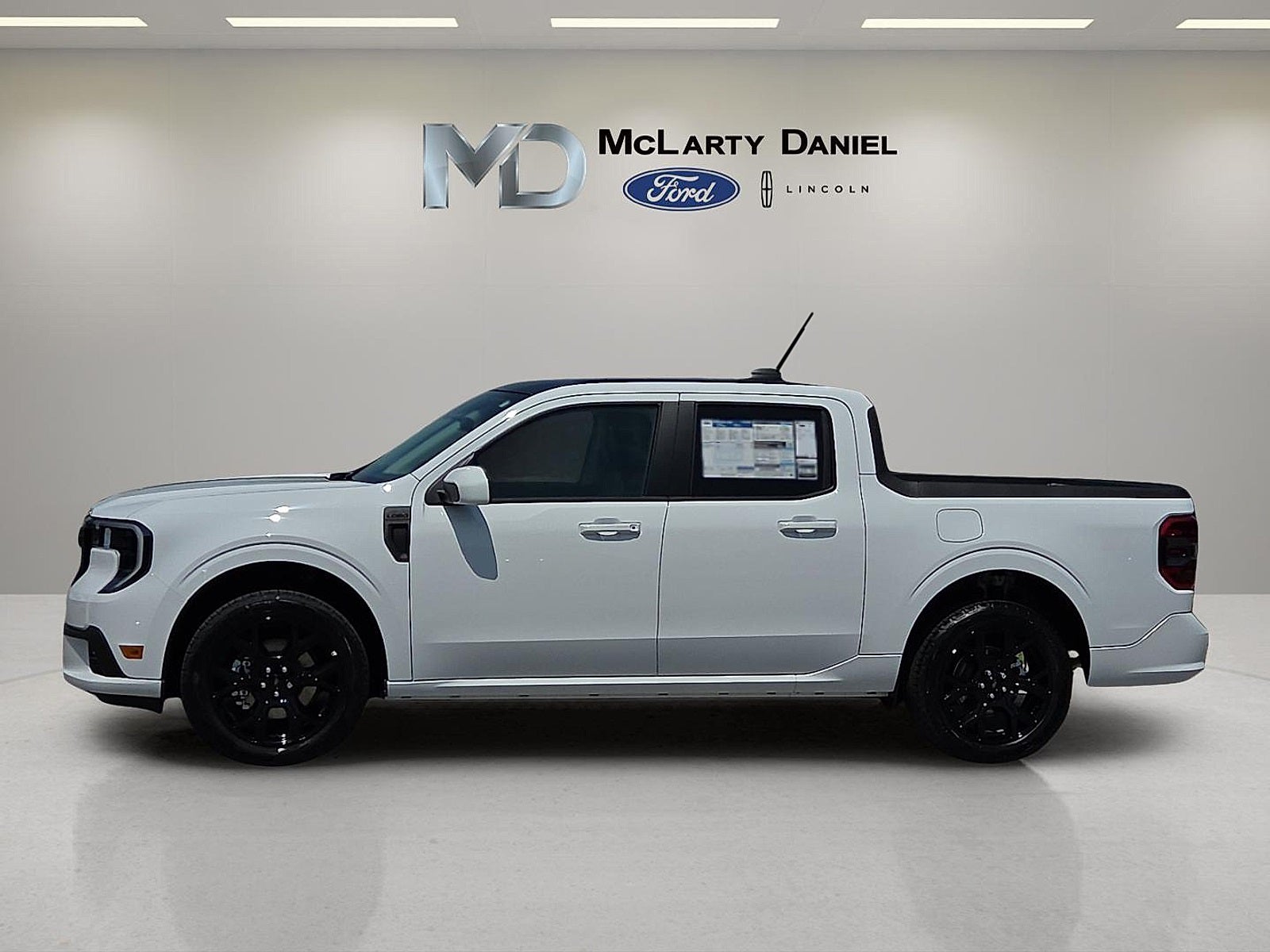 2025 Ford Maverick Lobo Standard