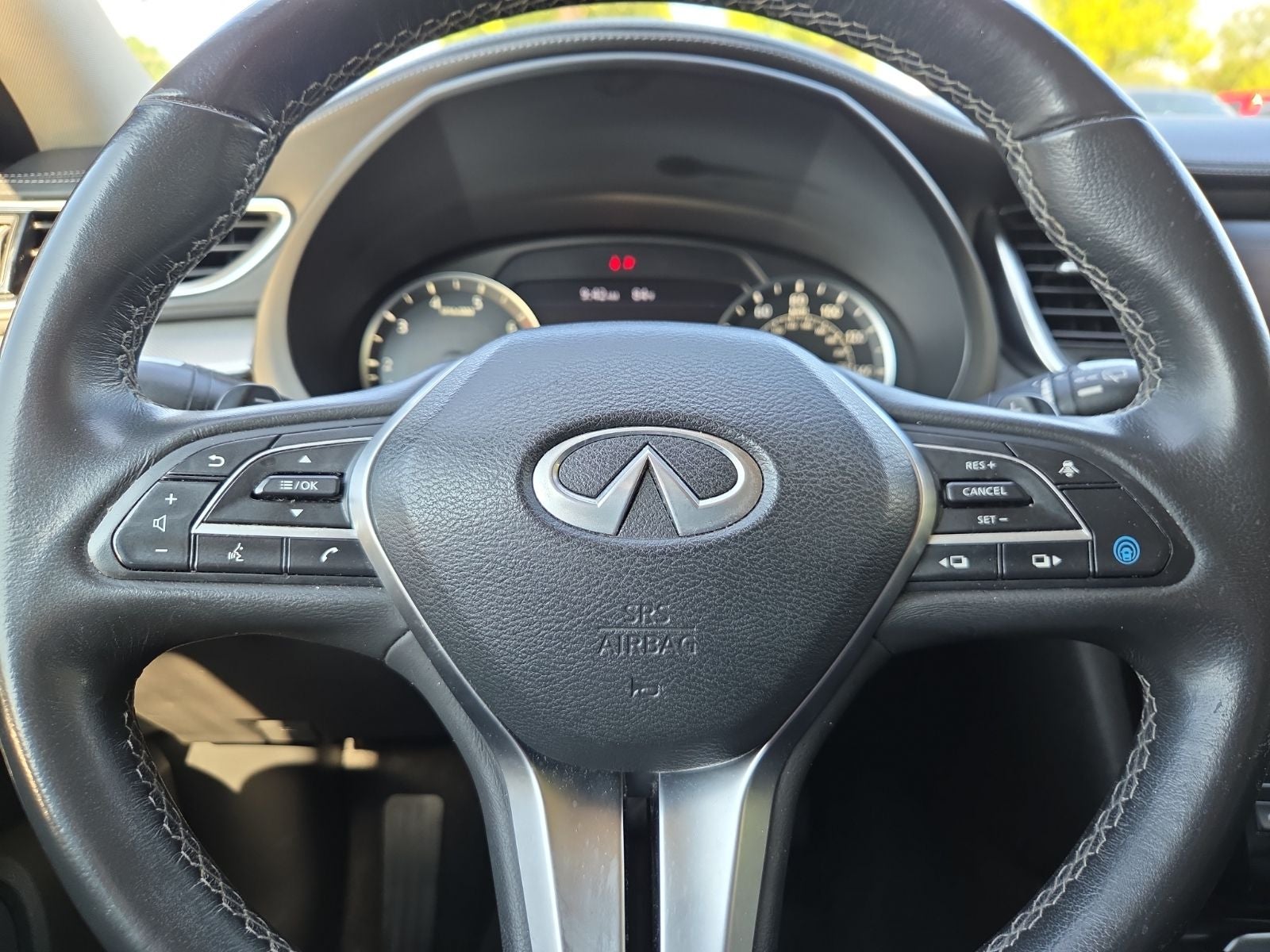 2021 INFINITI QX50 LUXE