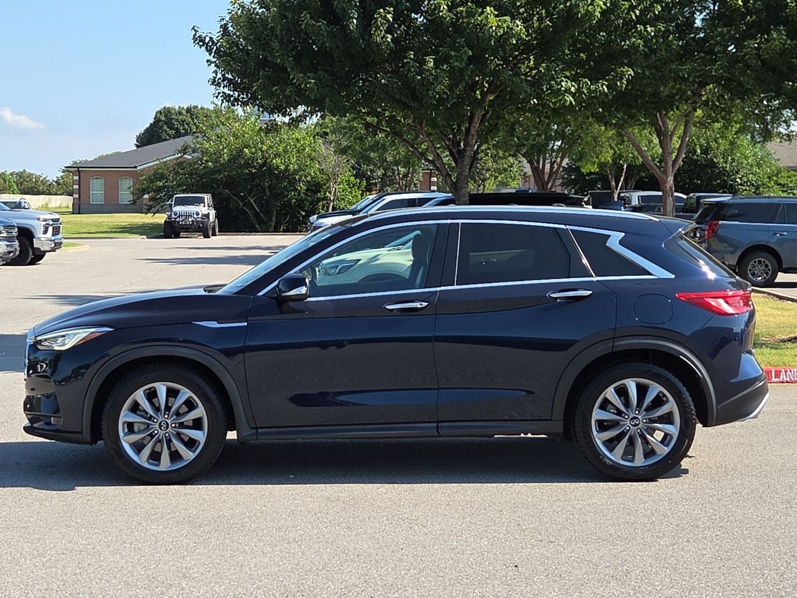 2021 INFINITI QX50 LUXE